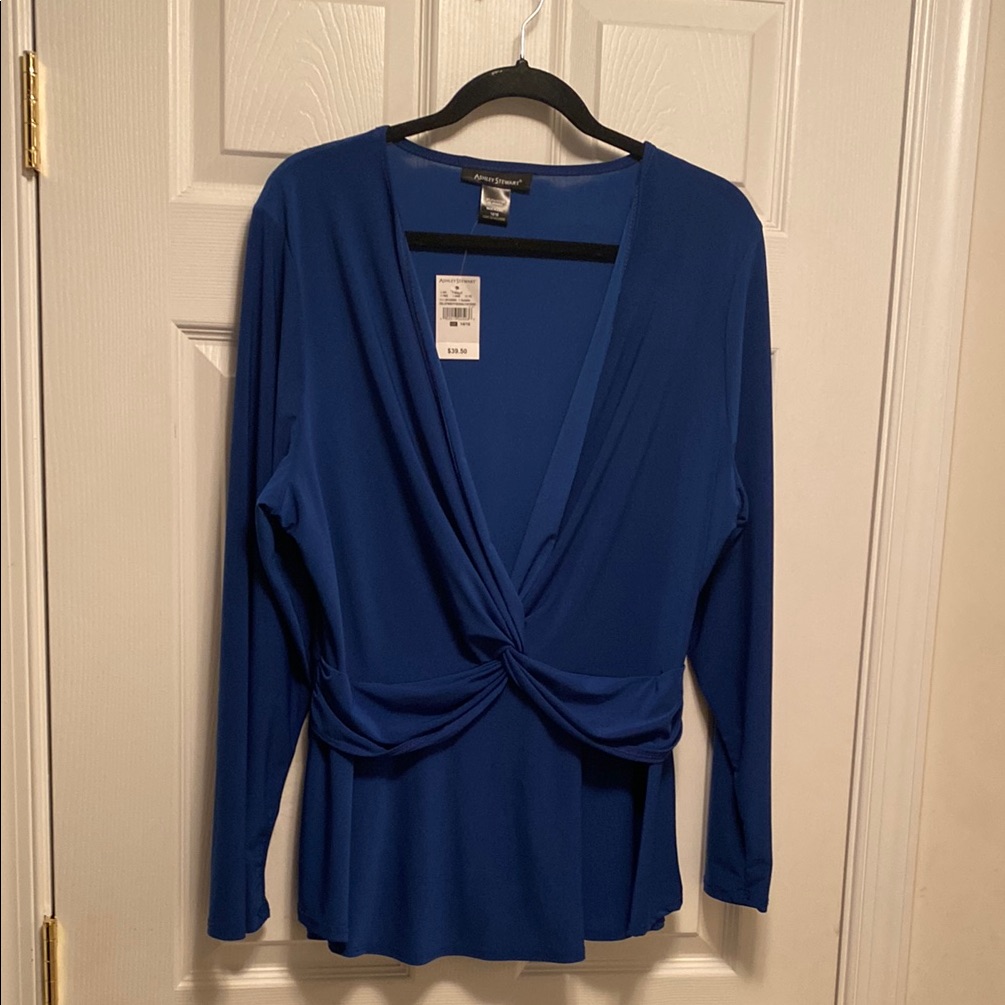 Brand New Ashley Stewart Blue Twist Front Topsize 1416